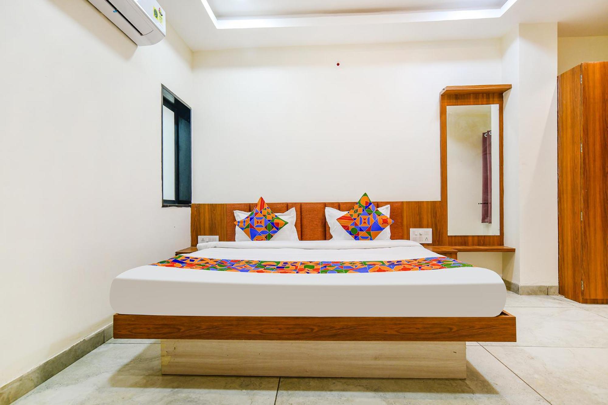Fabhotel Shree Nakoda Paradise Ujjain Eksteriør billede