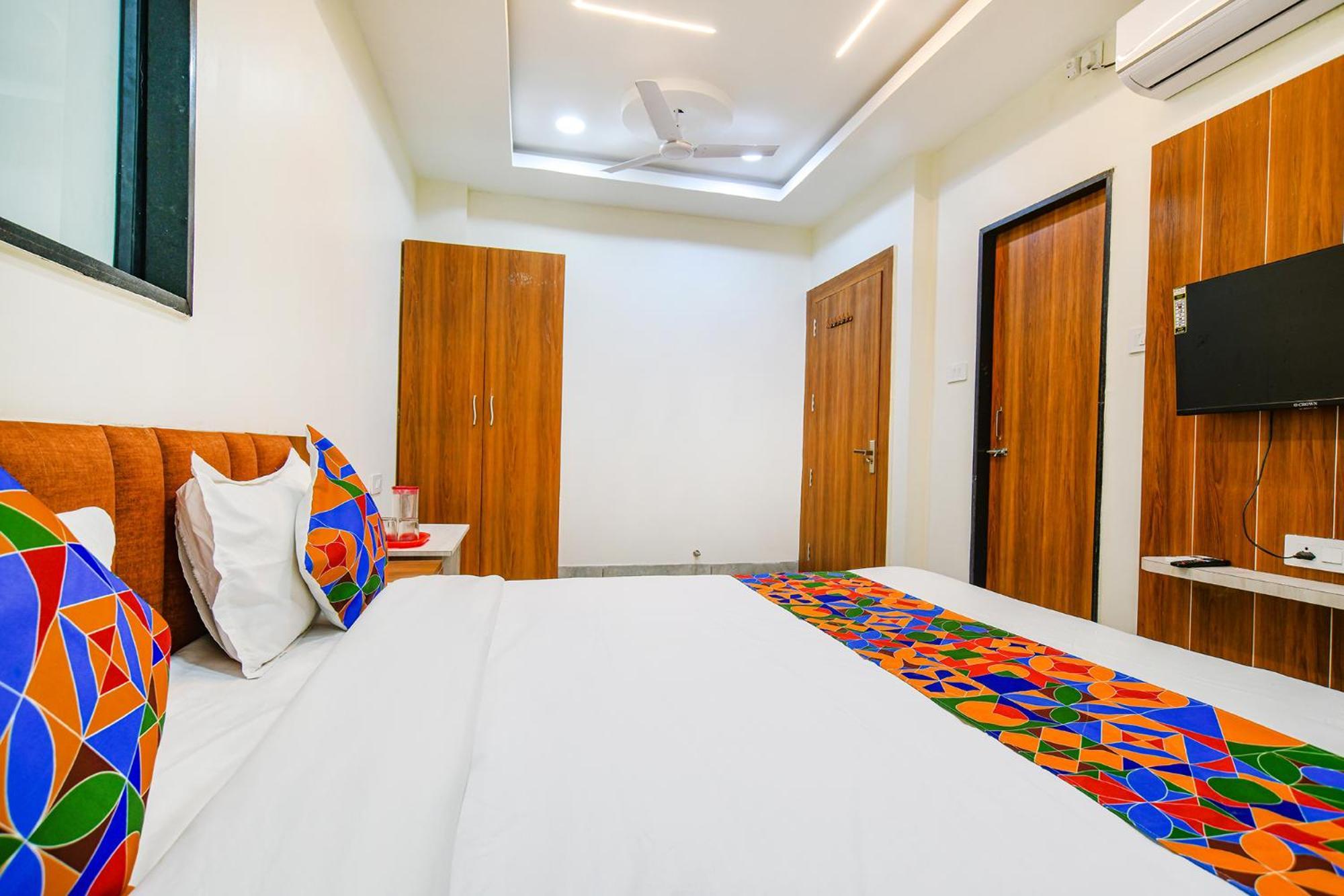 Fabhotel Shree Nakoda Paradise Ujjain Eksteriør billede