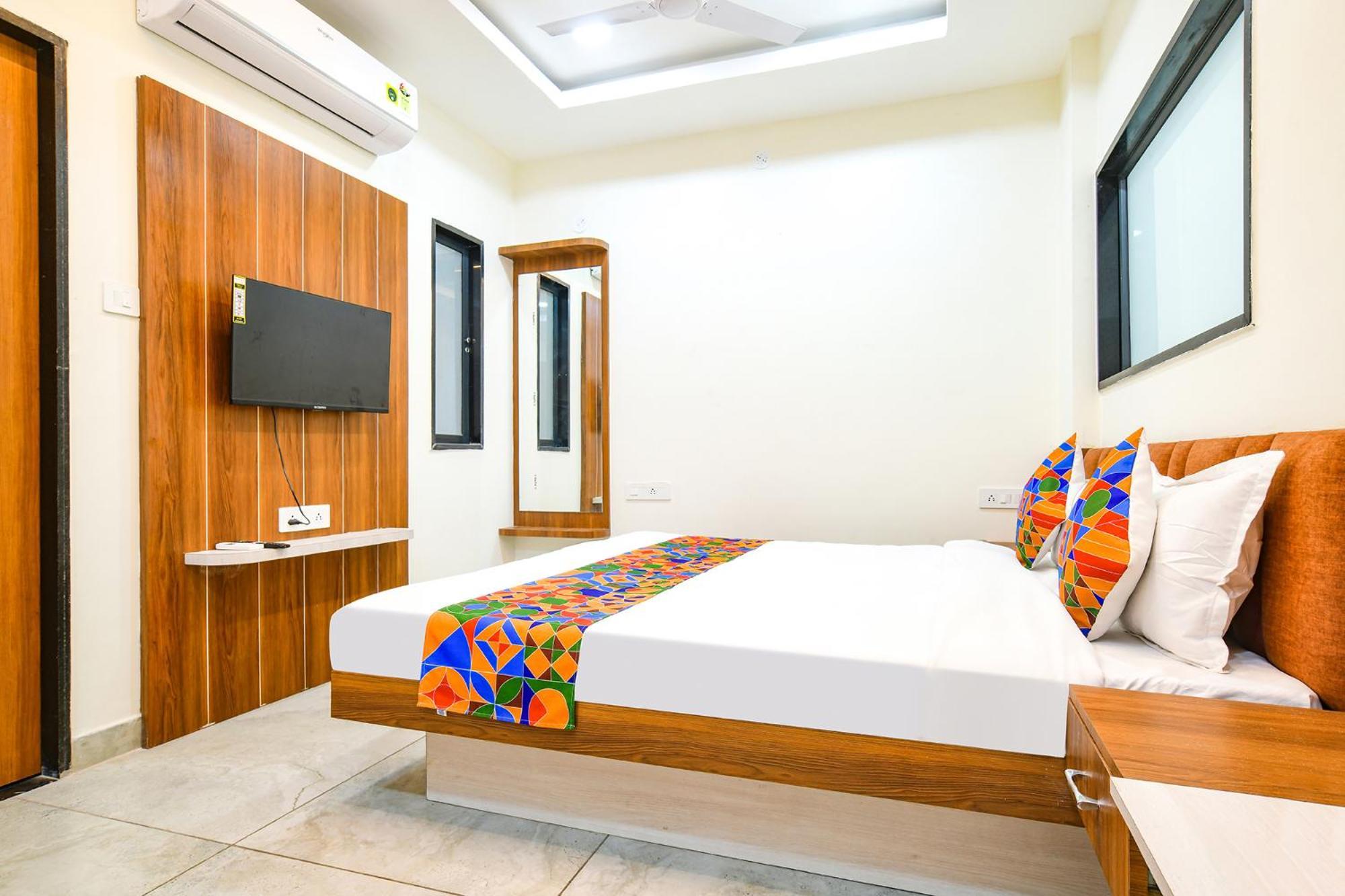 Fabhotel Shree Nakoda Paradise Ujjain Eksteriør billede